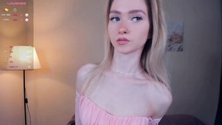 h0lyangel - [Video] vibration cei show toes