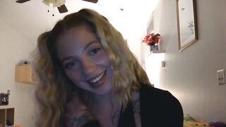 angelgrl444 - [Video] nipplesclamps ridedildo bigclit come