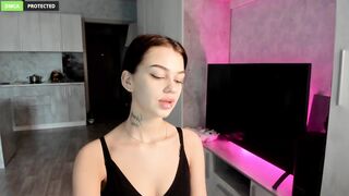 din_star - [Video] mom piercings model smooth