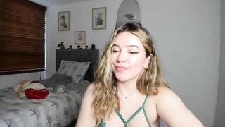 samysweet_8 - [Stripchat] interactive-toys-young small-tits-latin blondes-young sex-toys