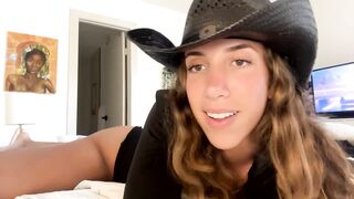 laurasuee - [Chatur Video] exhibitionist niceass room foreskin