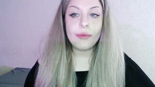 LuWeilovee - [Strip Video] big-ass-white big-ass-young small-tits-young white